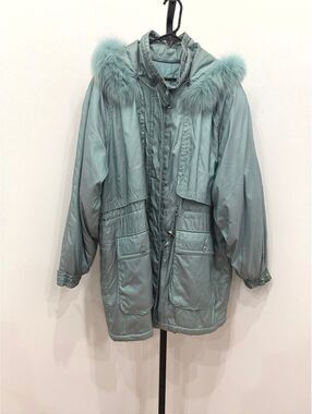 LAVON Large Women's Winter Coat with Faux Fur Hood